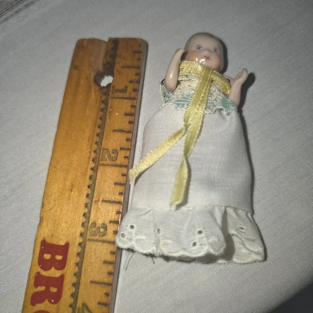 Vintage Miniature Bisque Porcelain Jointed Baby Doll White Eyelet Gown 3.5